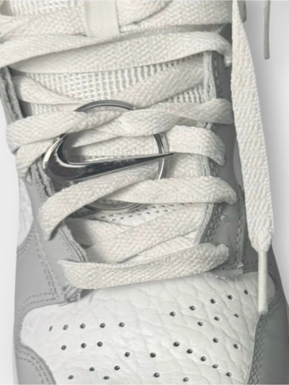 Nike Dunk High Women’s 6.5 White Grey Metallic Teal | Bling Ring | Clean EUC